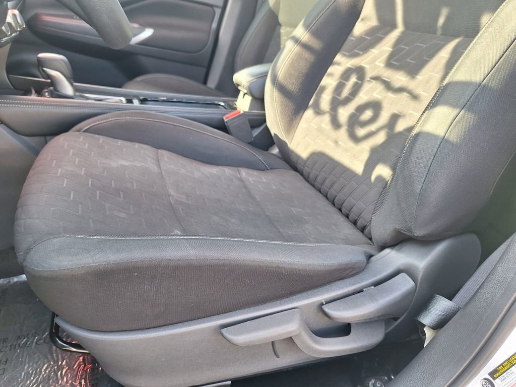 Certified 2023 Nissan Kicks SV image 10