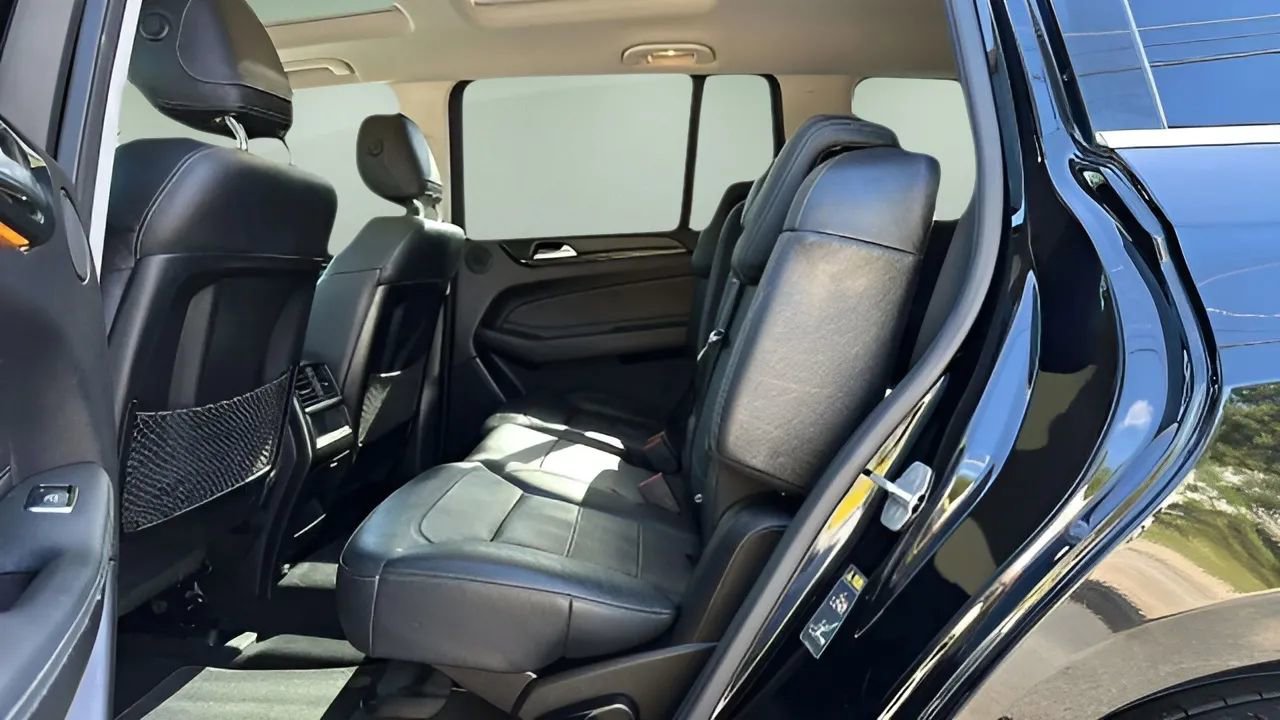 Used 2017 Mercedes-Benz GLS 450 4MATIC image 38