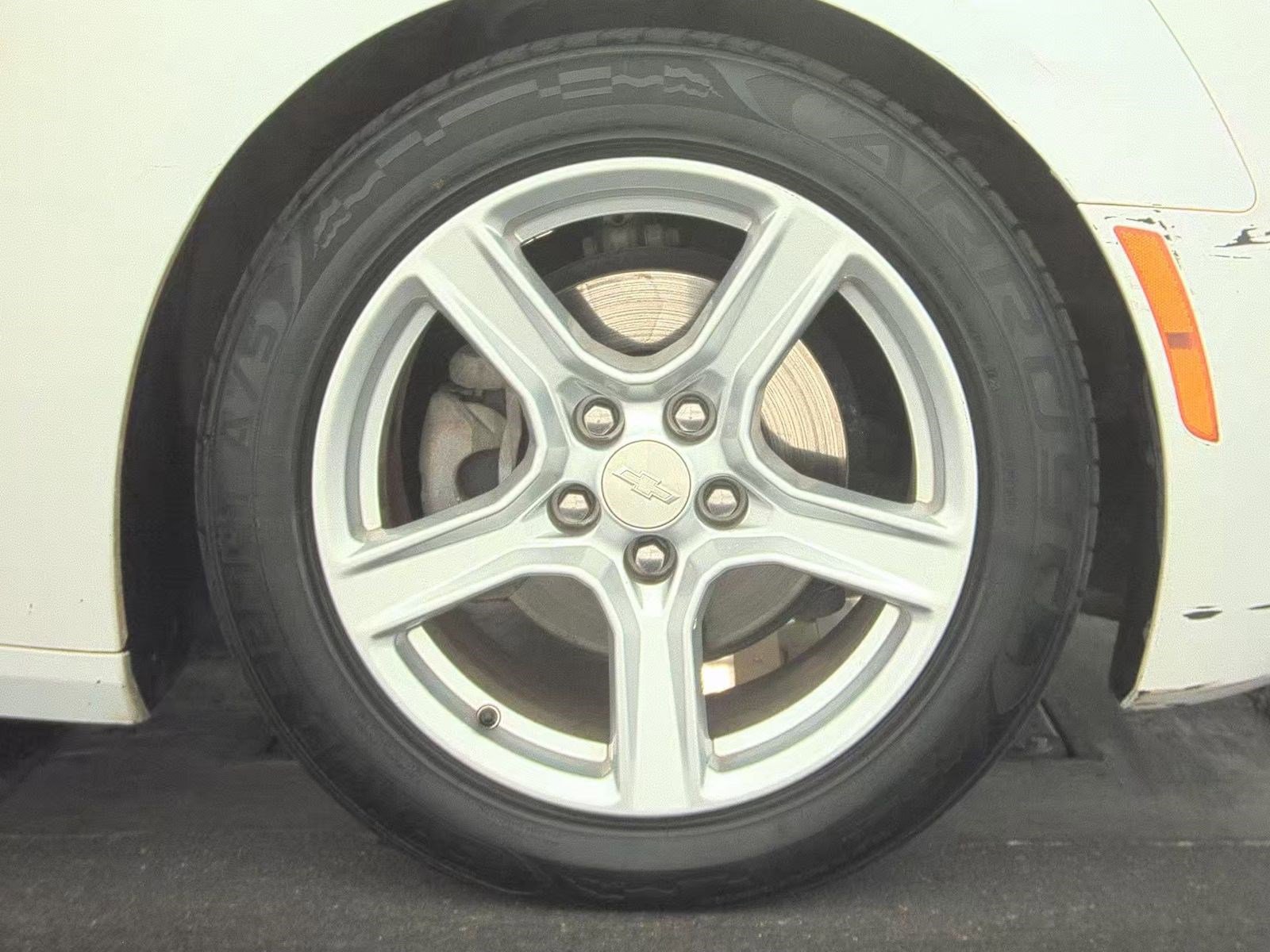 Used 2020 Chevrolet Camaro LT image 4