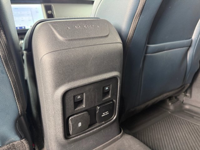 Used 2023 Ford Bronco Outer Banks w/ Sasquatch Package AWD/4WD image 17