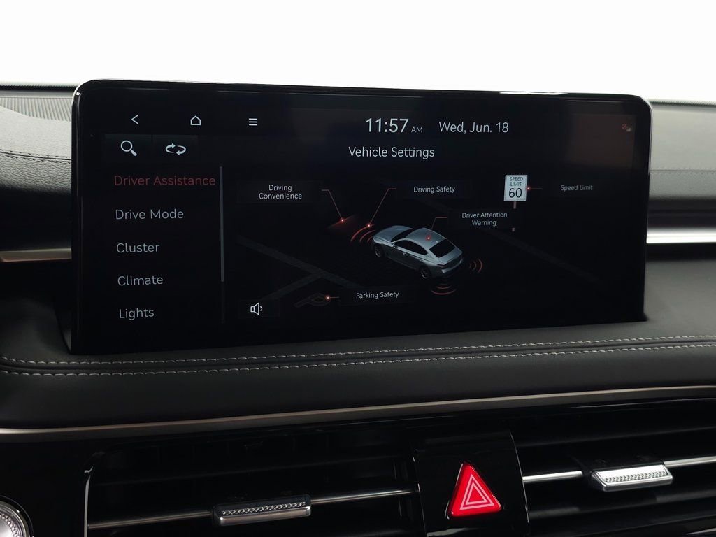 Used 2026 Genesis G70 2.5T image 18