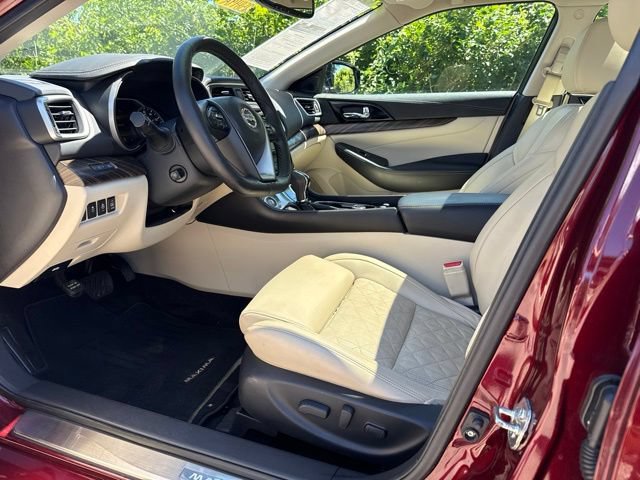 Used 2016 Nissan Maxima Platinum FWD image 11