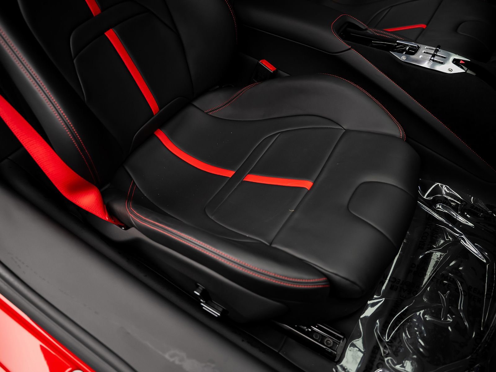 Used 2022 Ferrari SF90 Stradale image 41