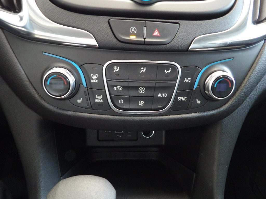 Used 2024 Chevrolet Equinox LT w/ LPO, Floor Liner Package FWD image 33