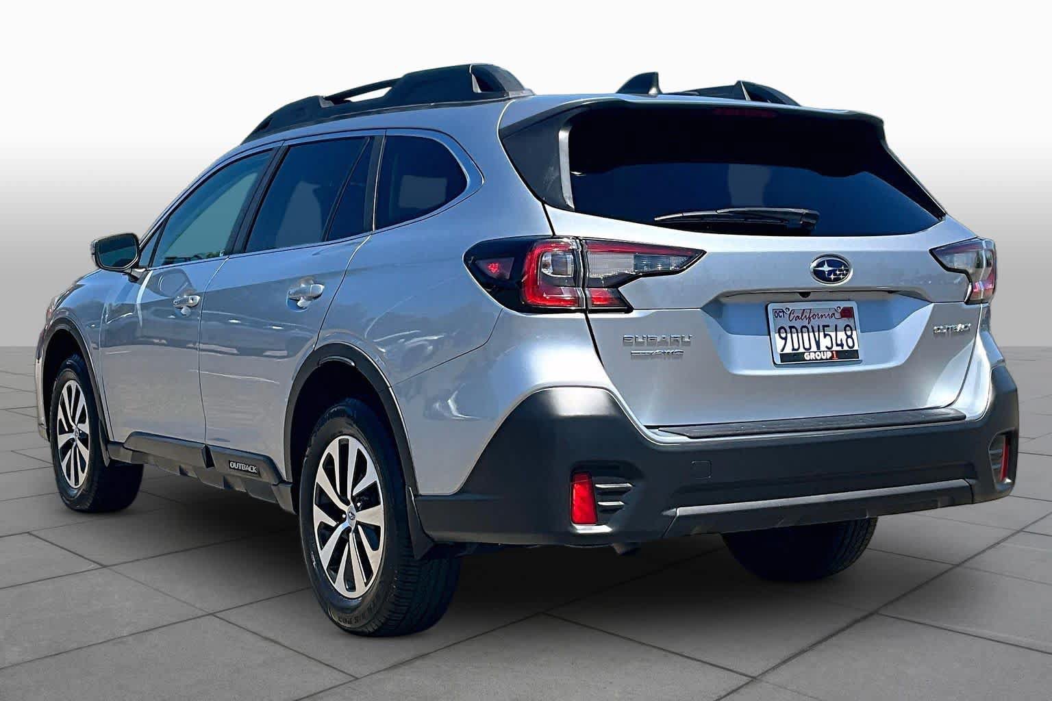 Used 2020 Subaru Outback Premium AWD/4WD image 11