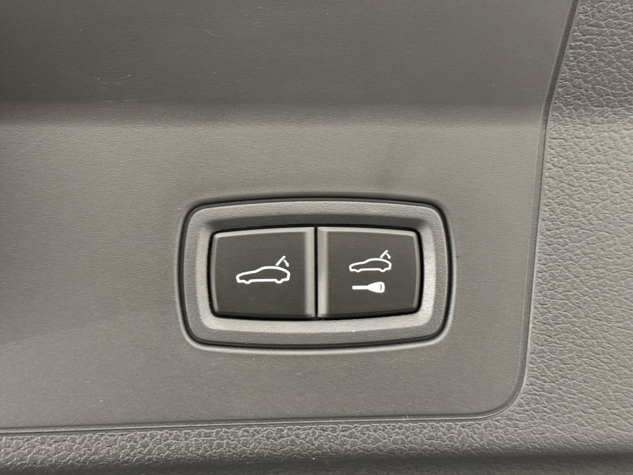 New 2025 Porsche Panamera 4 image 34