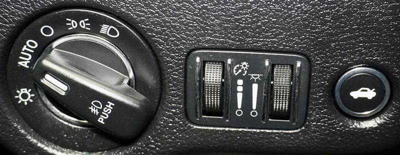 Used 2016 Chrysler 300 S image 32