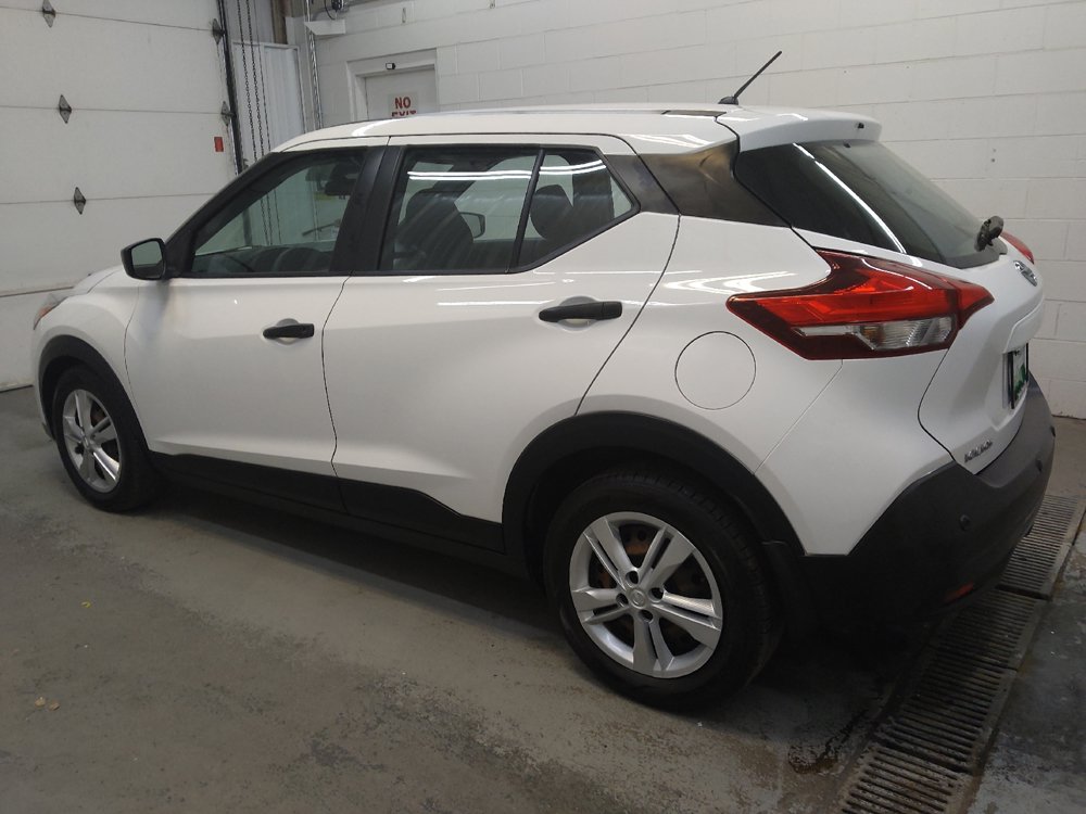 Used 2020 Nissan Kicks S FWD image 3