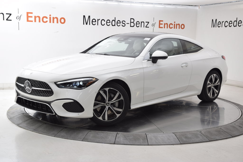 New 2027 Mercedes-Benz CLE 300 4MATIC Coupe image 2