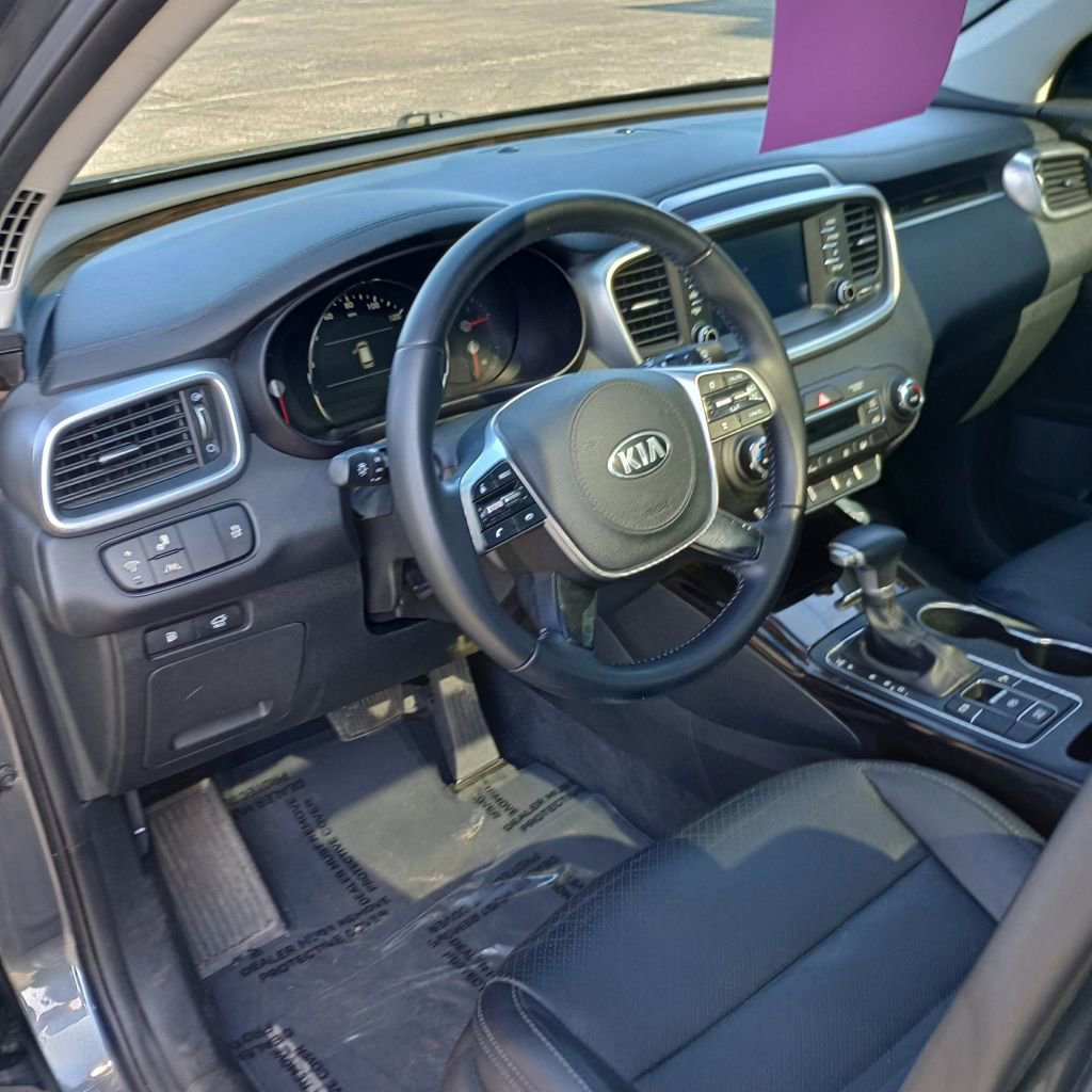 Used 2020 Kia Sorento EX image 9