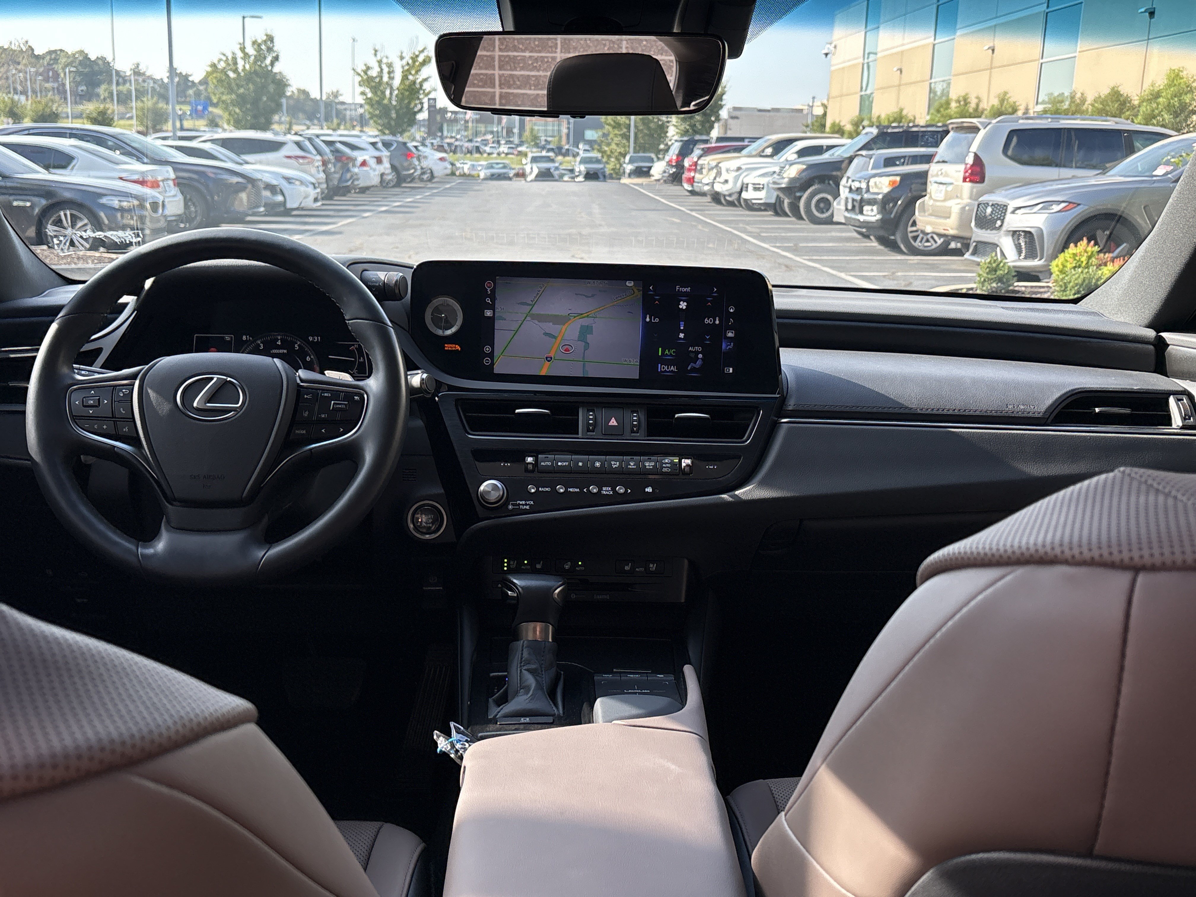 Certified 2022 Lexus ES 350 w/ Premium Package FWD image 29