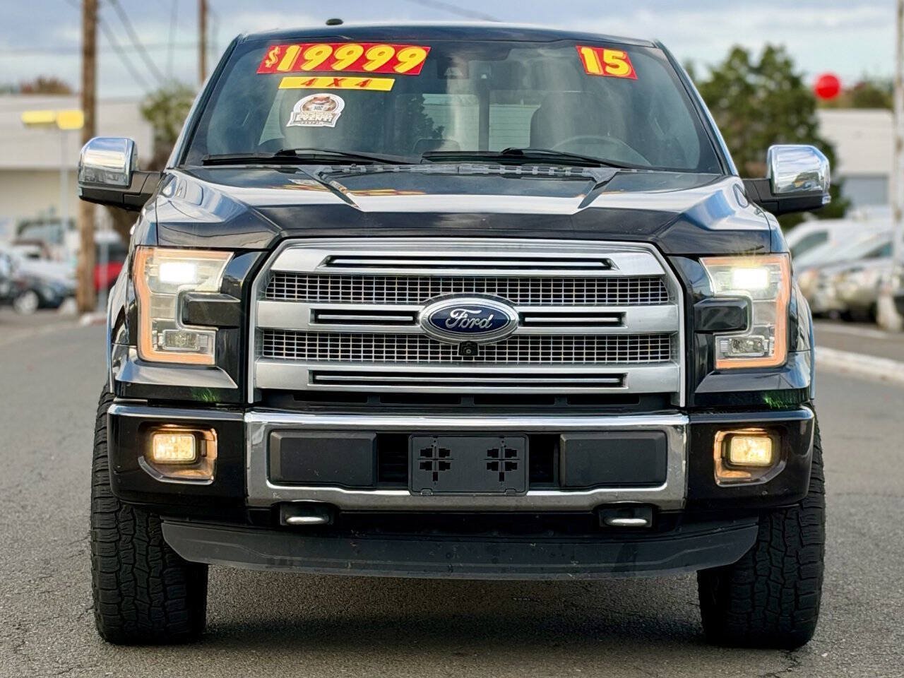 Used 2015 Ford F150 Platinum w/ Equipment Group 701A Luxury AWD/4WD image 17
