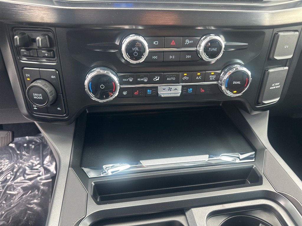 New 2026 Ford F250 Lariat image 30
