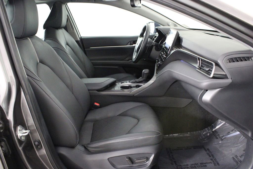 Used 2024 Toyota Camry XSE image 15
