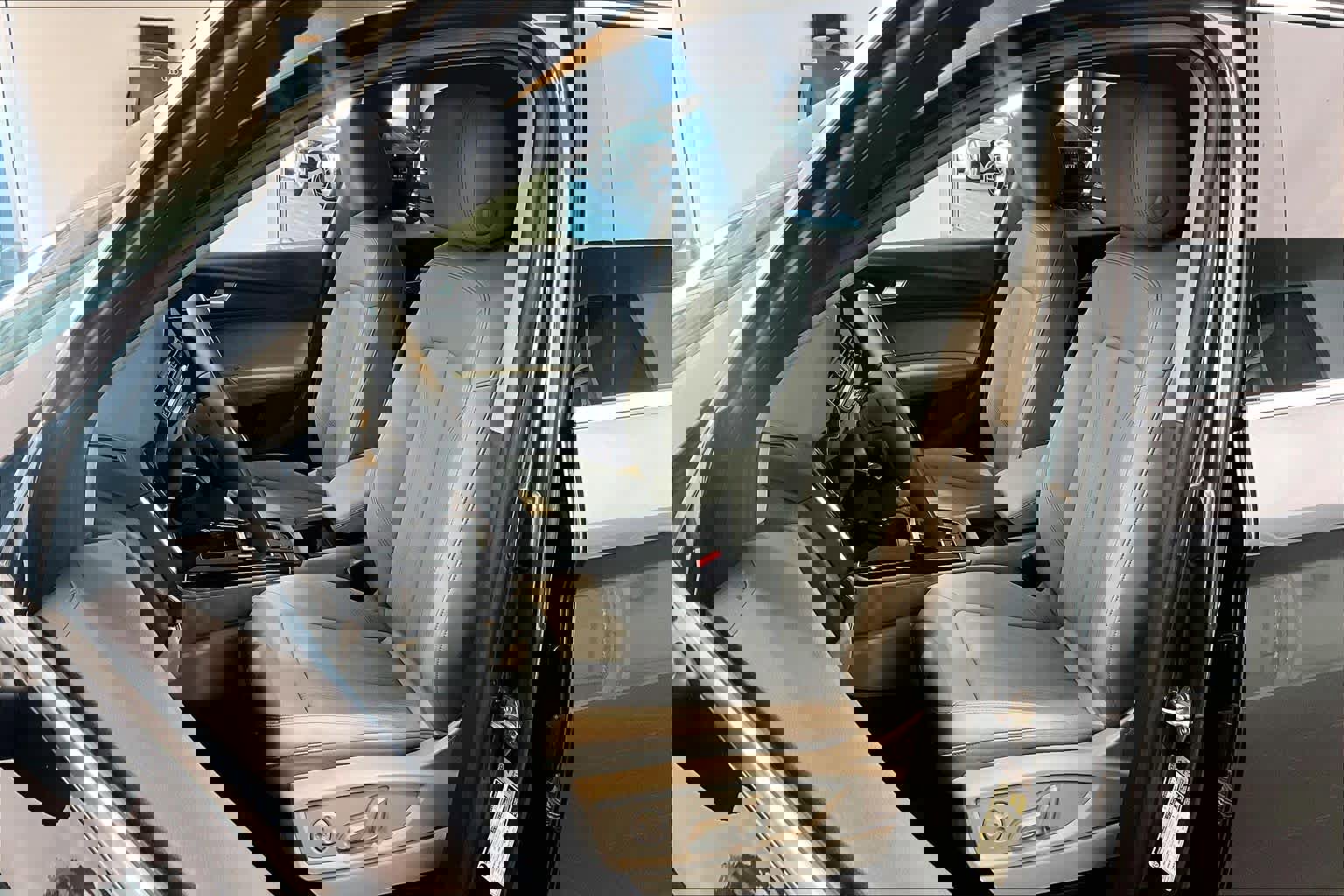 Used 2023 Audi Q5 2.0T Premium Plus w/ Premium Plus Package image 8