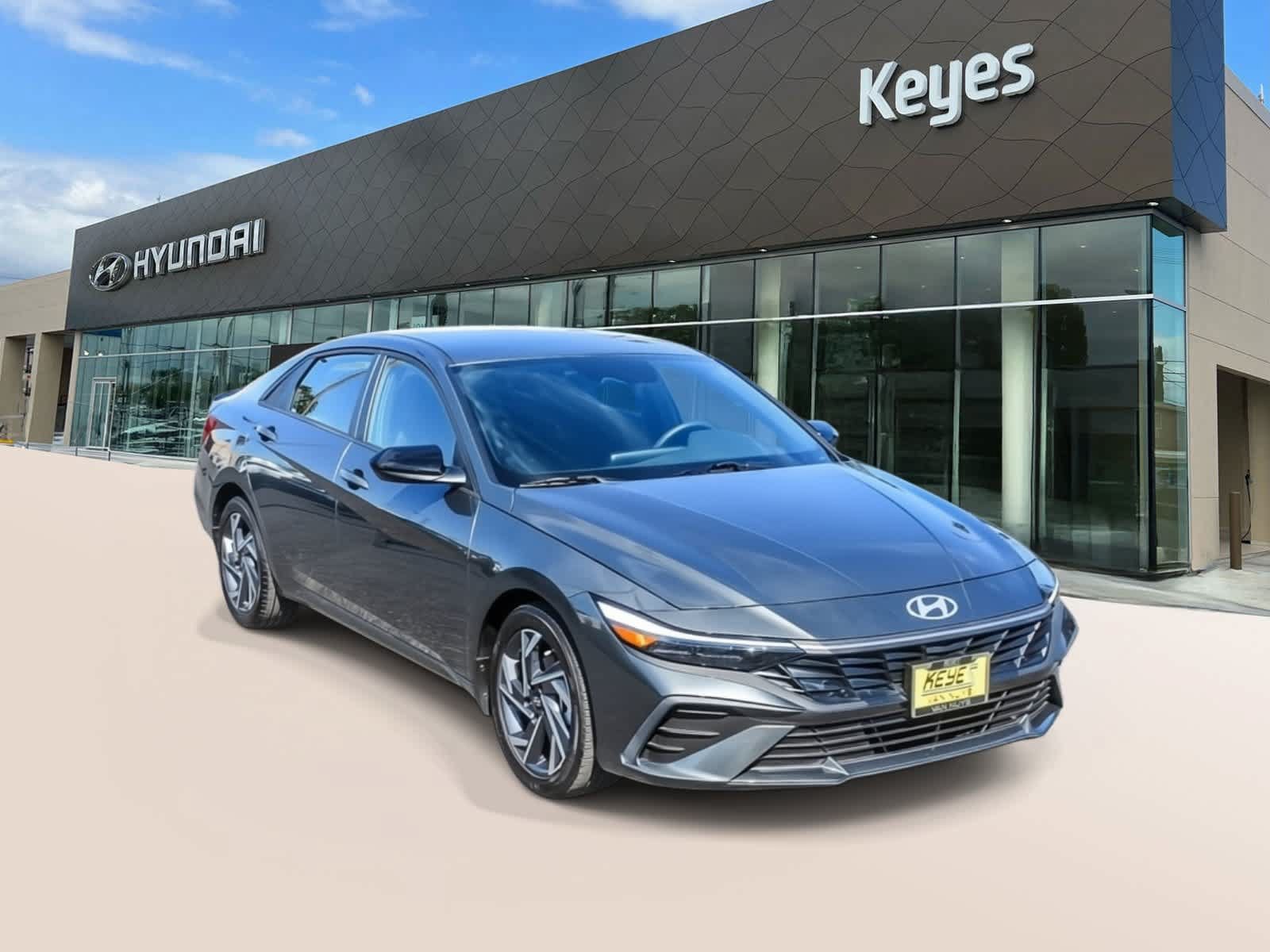 Certified 2025 Hyundai Elantra SEL FWD image 3