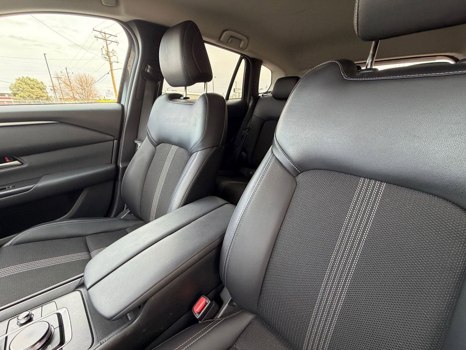 Used 2025 MAZDA CX-50 AWD 2.5 S w/ Premium Package image 35