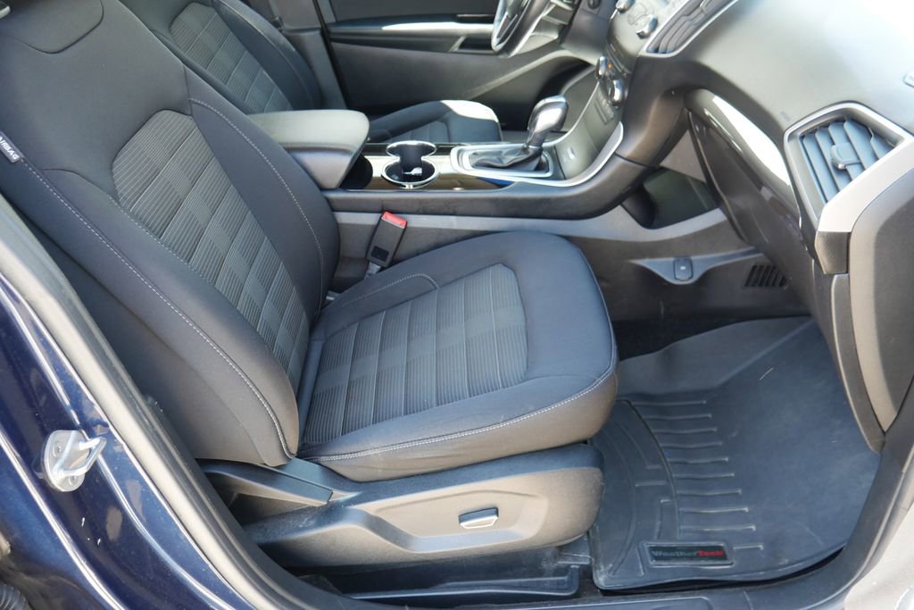 Used 2017 Ford Edge SEL image 20