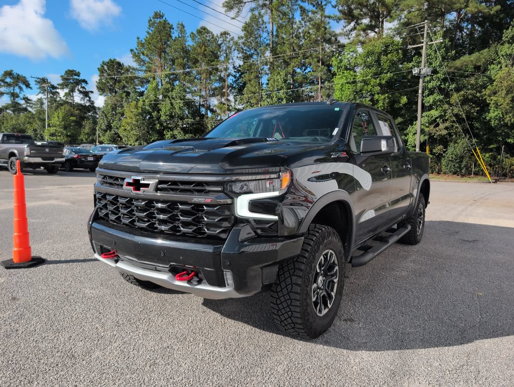 Used 2025 Chevrolet Silverado 1500 ZR2 w/ Technology Package AWD/4WD image 4