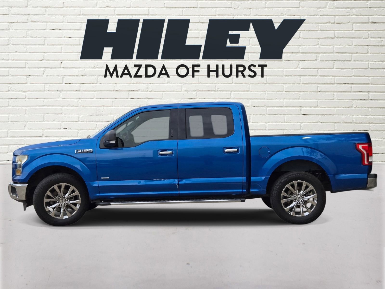 Used 2016 Ford F150 XLT w/ Equipment Group 302A Luxury RWD image 3