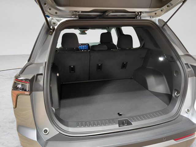 Used 2026 Chevrolet Equinox LT FWD image 38