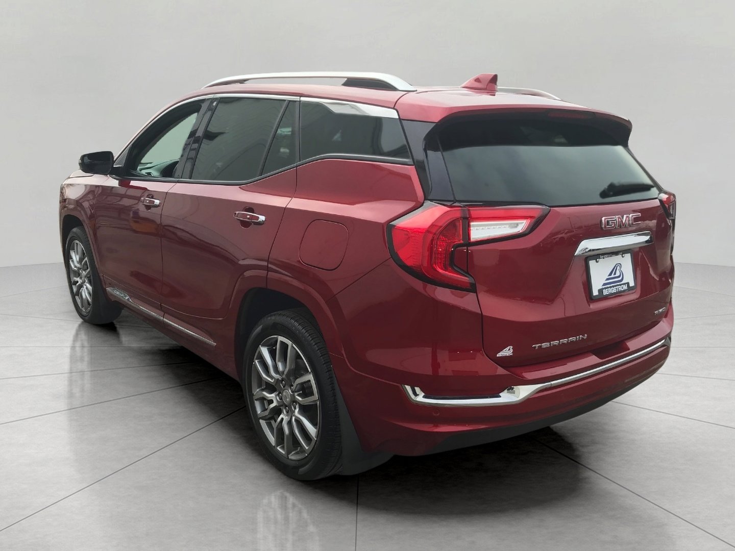 Certified 2023 GMC Terrain Denali image 25