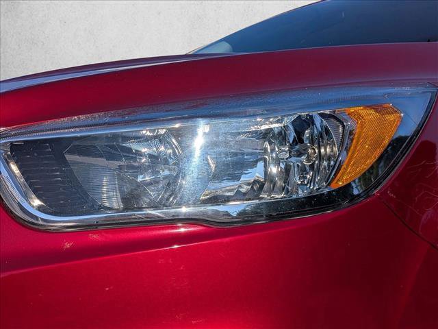 Used 2017 Ford Escape SE AWD/4WD image 2