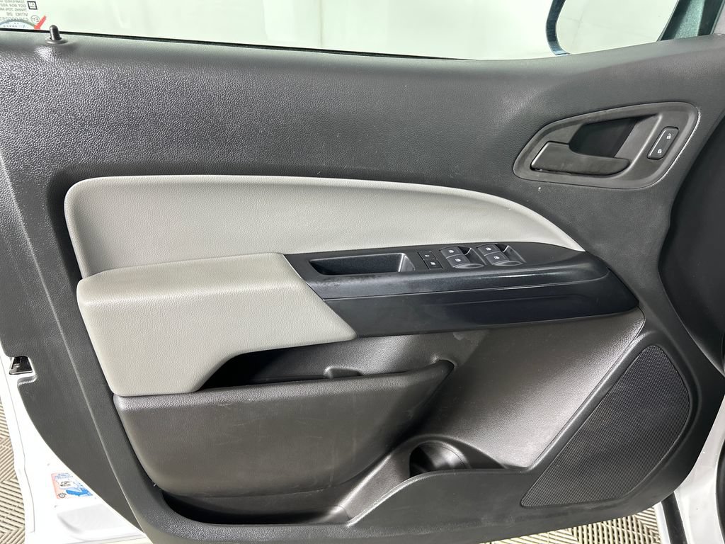 Used 2022 Chevrolet Colorado W/T RWD image 12