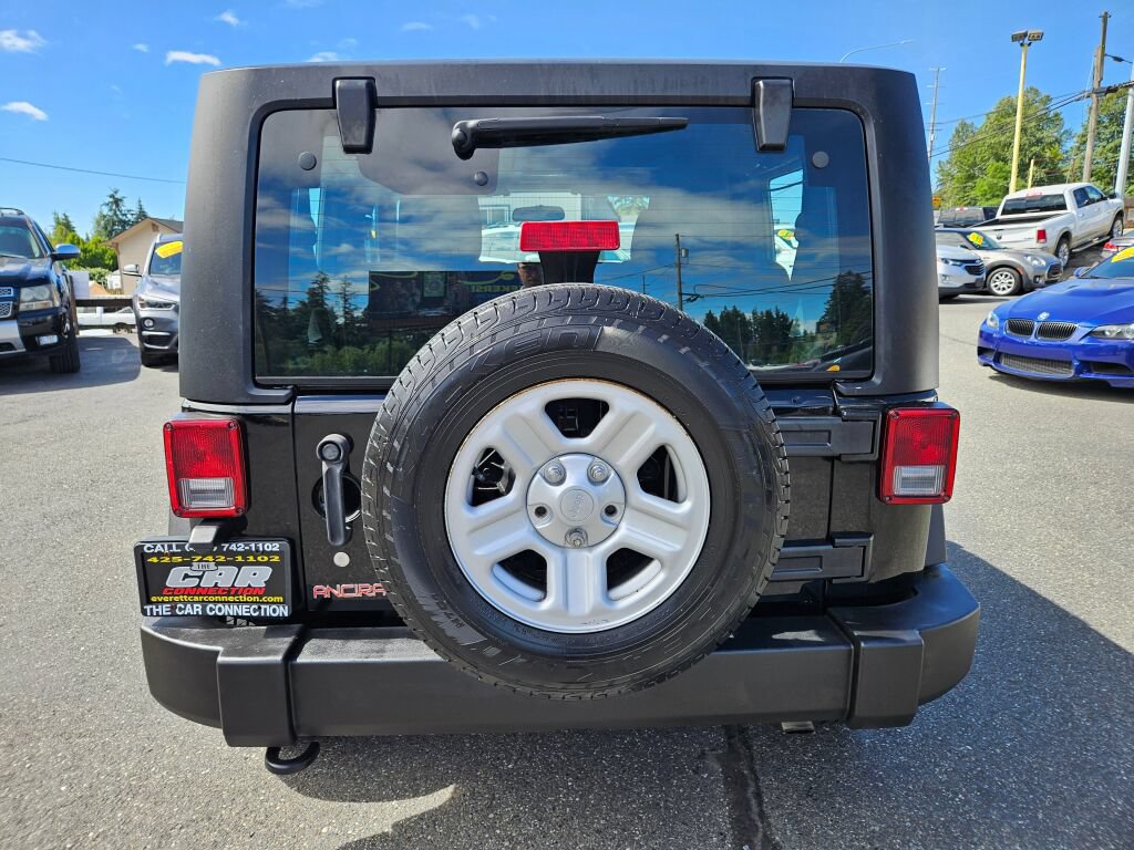 Used 2016 Jeep Wrangler Sport w/ Connectivity Group AWD/4WD image 6
