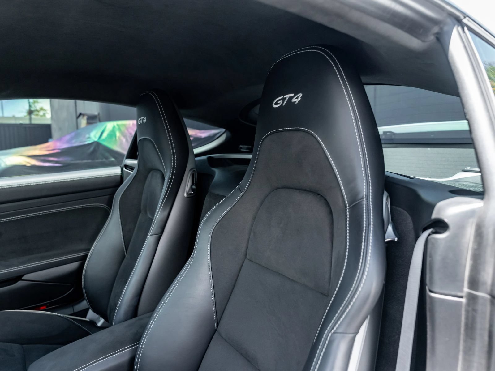 Used 2022 Porsche 718 Cayman GT4 RWD image 17