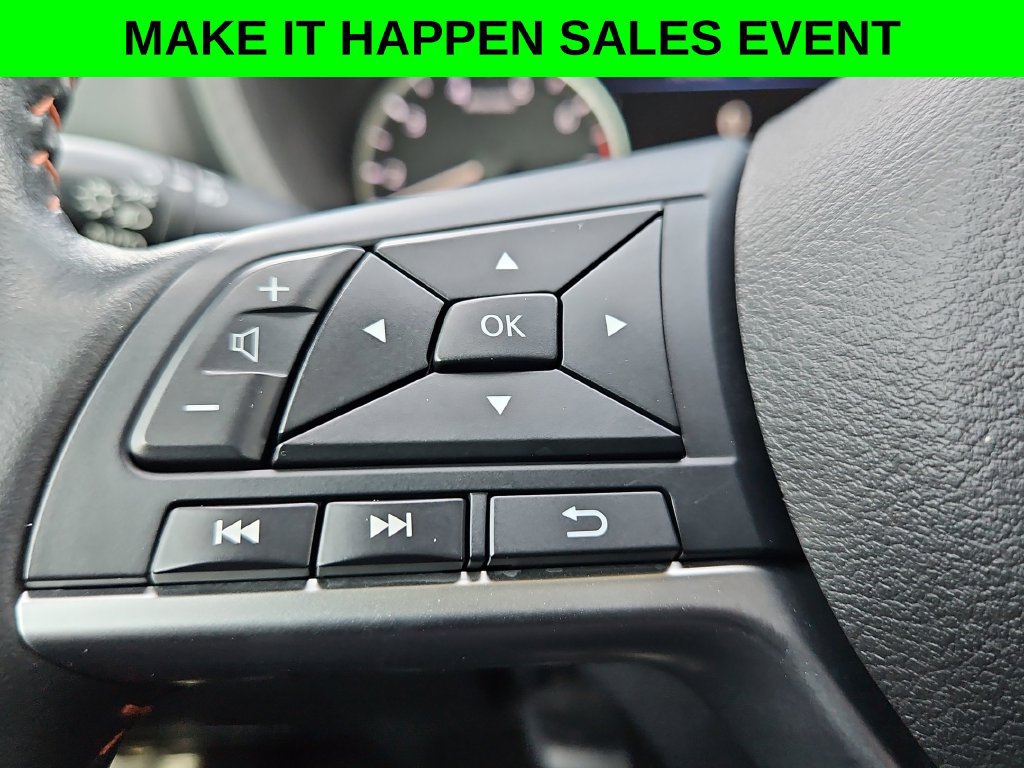 Used 2023 Nissan Sentra SR w/ SR Premium Package FWD image 22