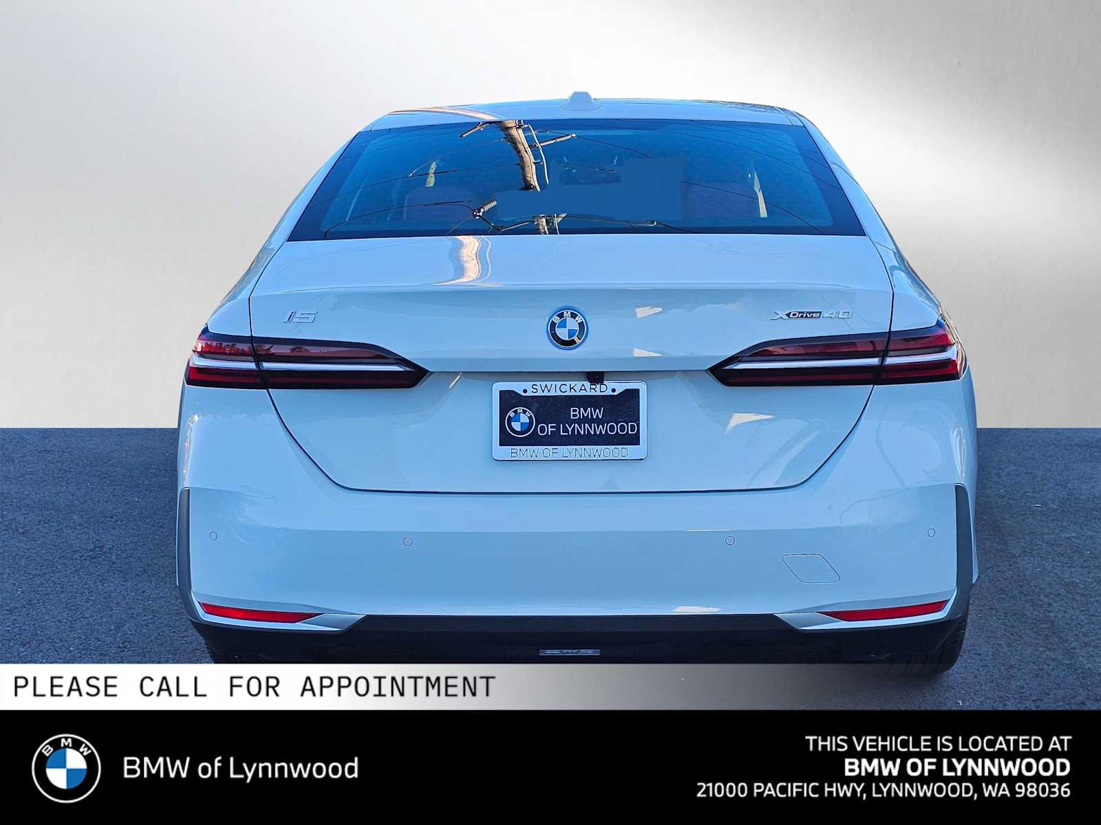 New 2026 BMW i5 eDrive40 w/ Premium Package AWD/4WD image 4