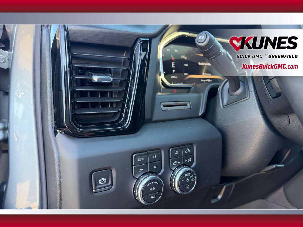 New 2026 GMC Sierra 2500 AT4 AWD/4WD image 17