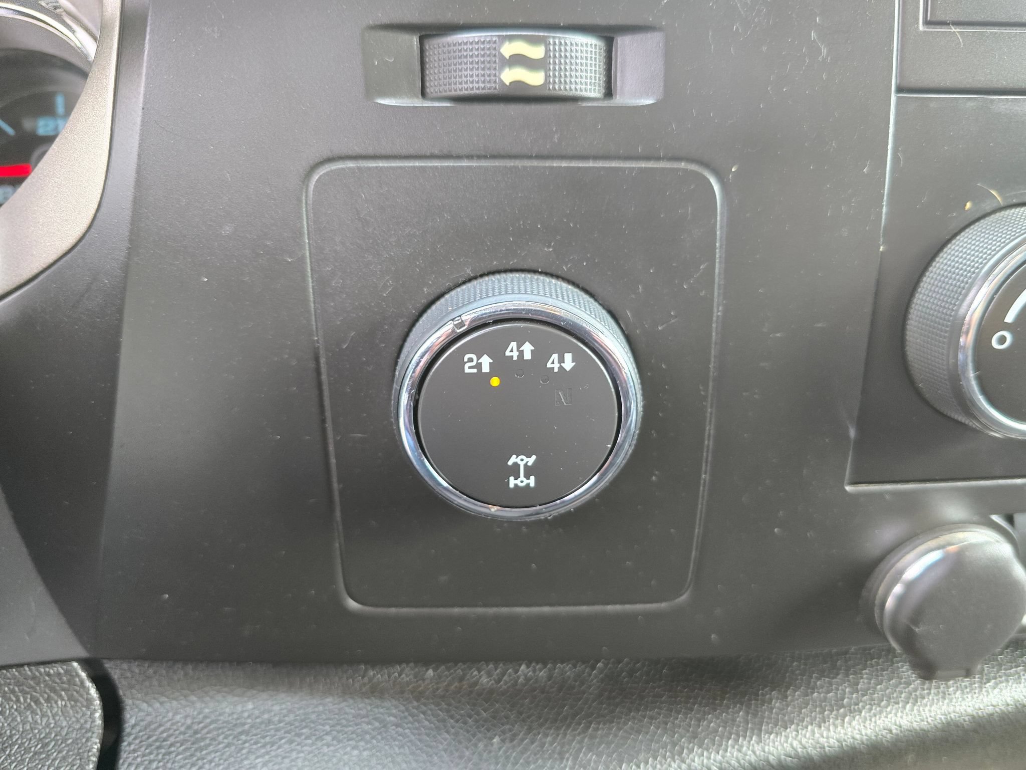 Used 2014 Chevrolet Silverado 2500 LT AWD/4WD image 19