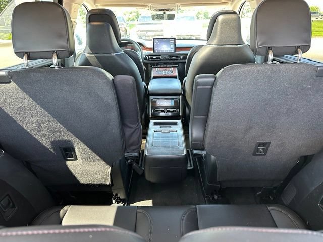Used 2023 Lincoln Aviator Grand Touring w/ Equipment Group 301A AWD/4WD image 13