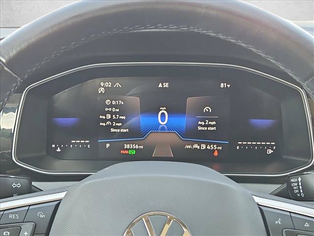 Used 2025 Volkswagen Jetta SE FWD image 6