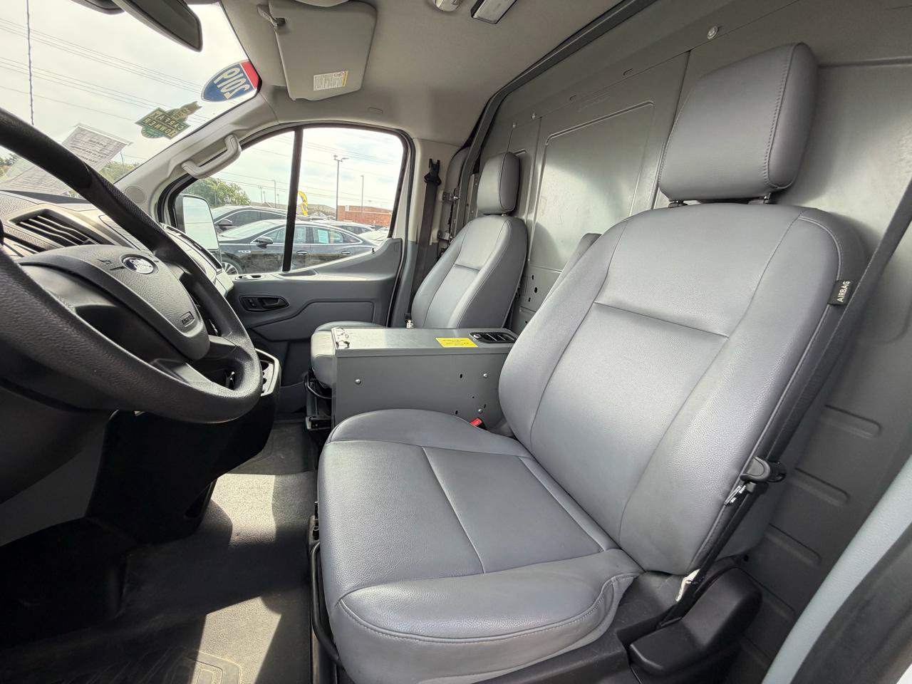 Used 2019 Ford Transit 250 130 Low Roof RWD image 19