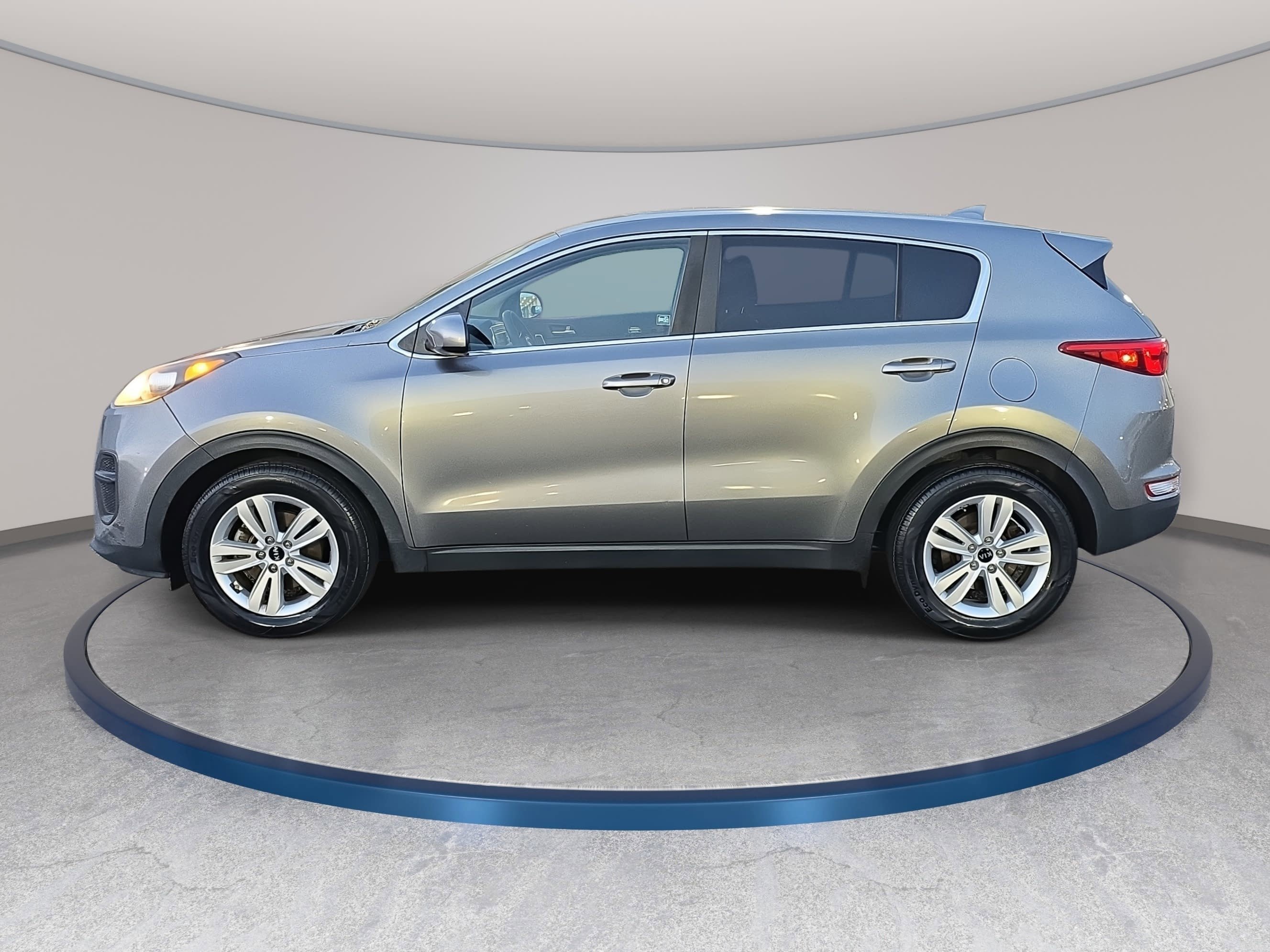 Used 2018 Kia Sportage LX FWD image 8