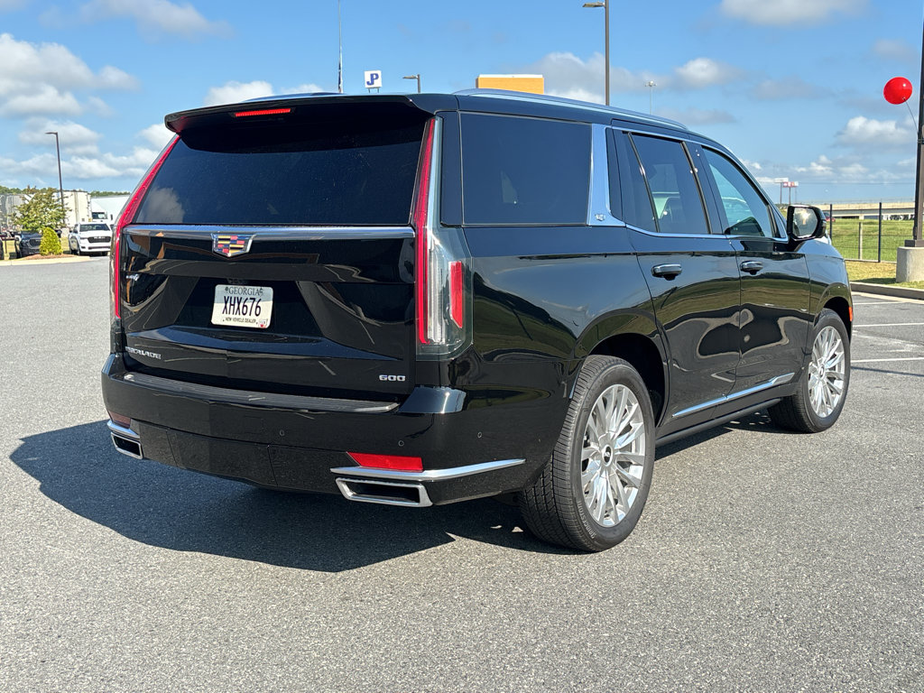 Used 2024 Cadillac Escalade Premium Luxury w/ Performance Package AWD/4WD image 5