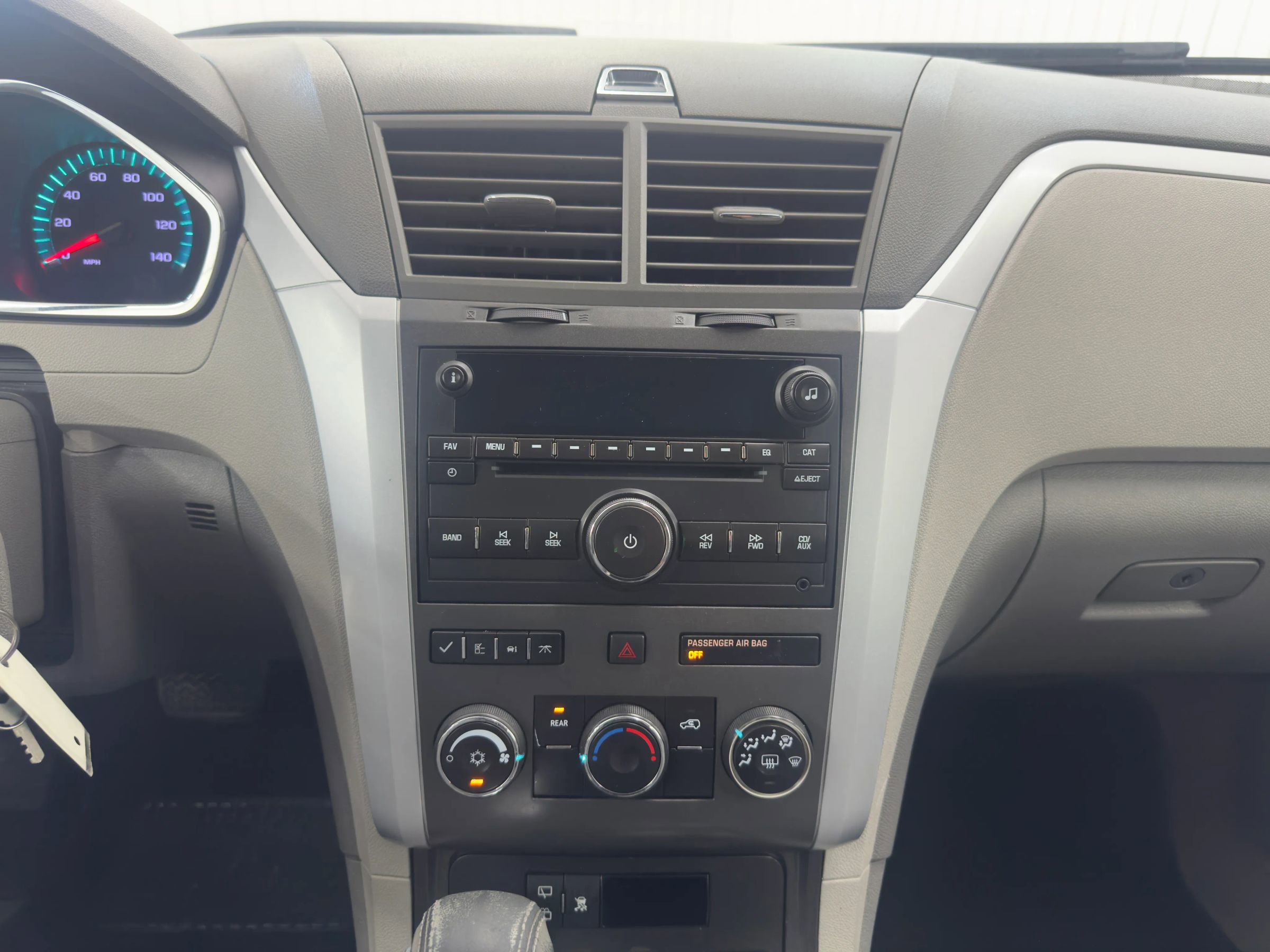 Used 2011 Chevrolet Traverse LT image 14