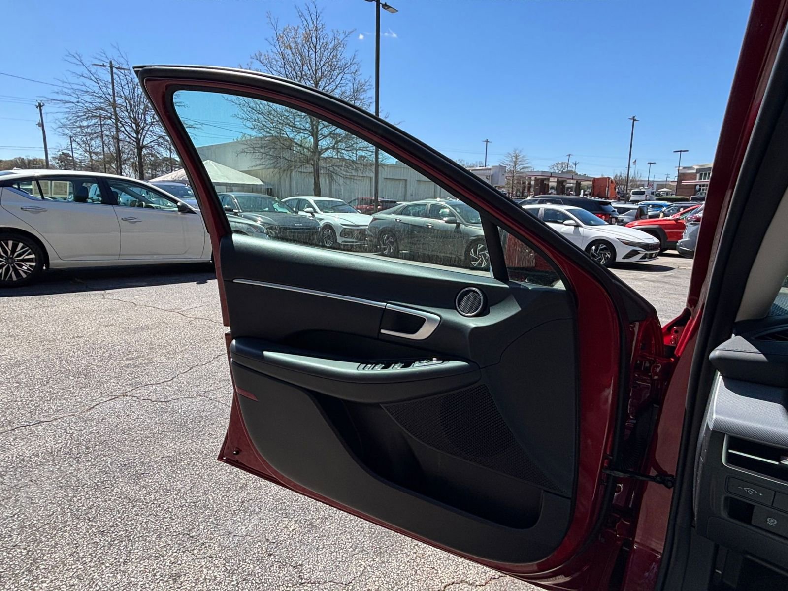 Used 2025 Hyundai Sonata SEL FWD image 18