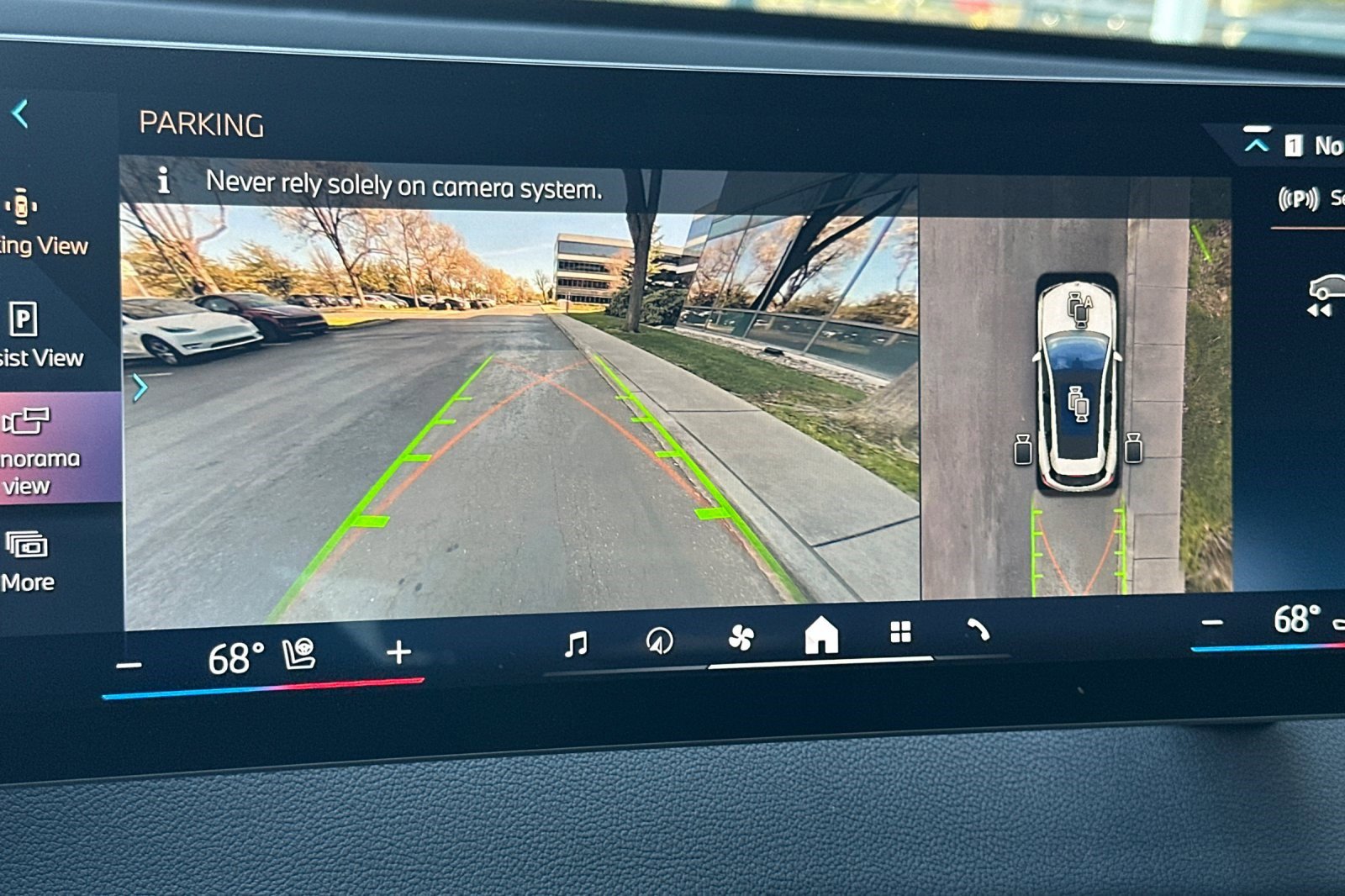 Certified 2024 BMW iX xDrive50 w/ Convenience Package image 27