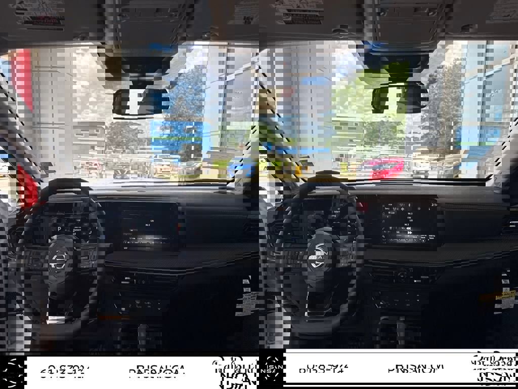 New 2025 Nissan Kicks SR image 17