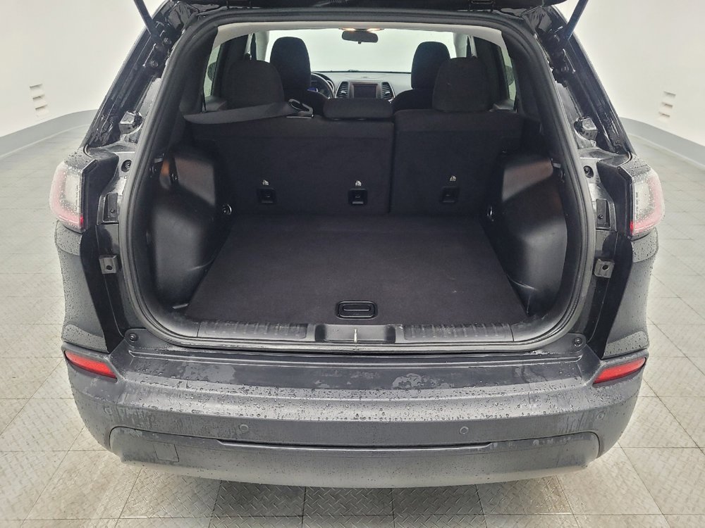 Used 2020 Jeep Cherokee Latitude FWD image 29