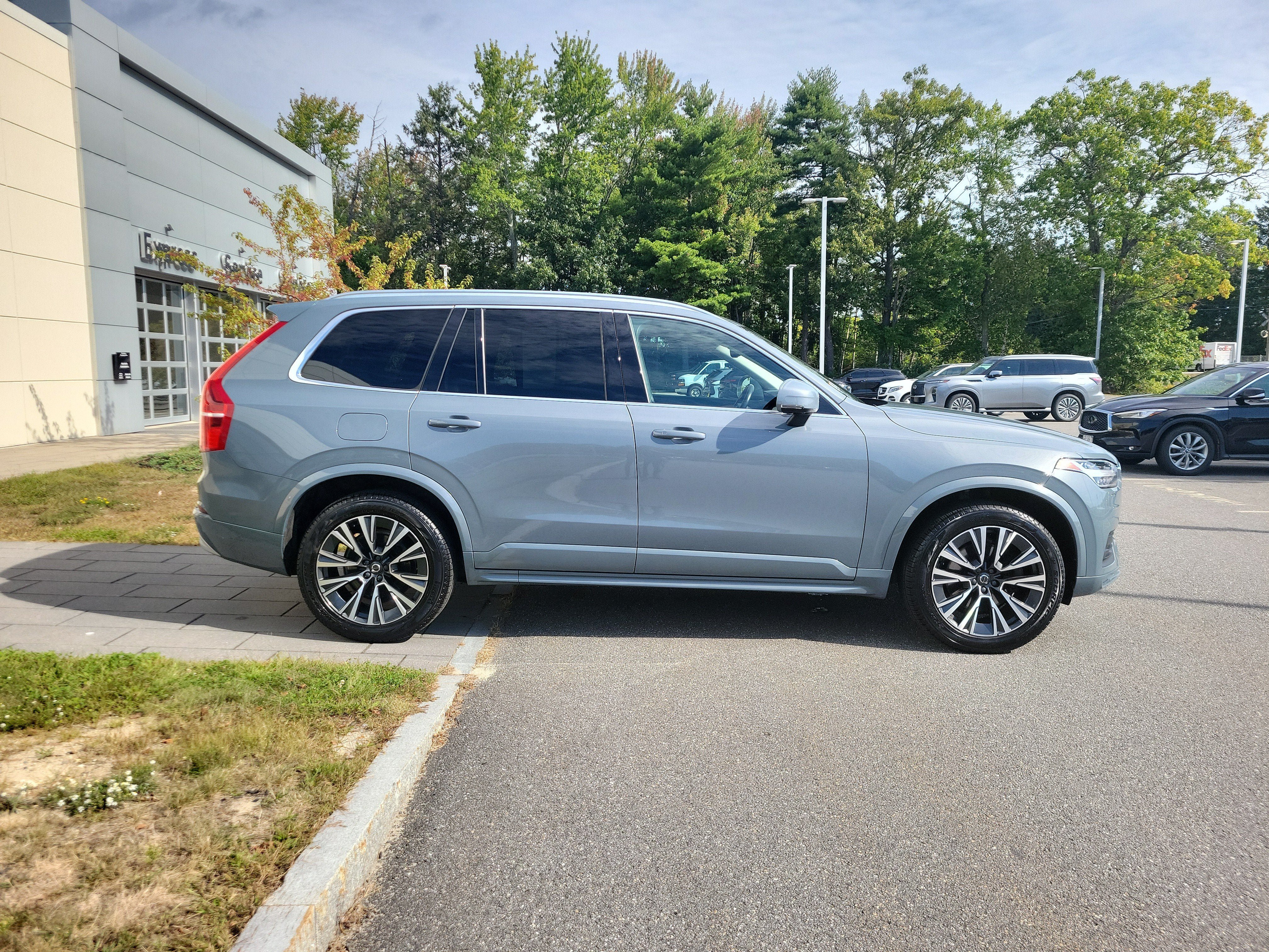 Used 2022 Volvo XC90 T6 Momentum w/ Advanced Package AWD/4WD image 8