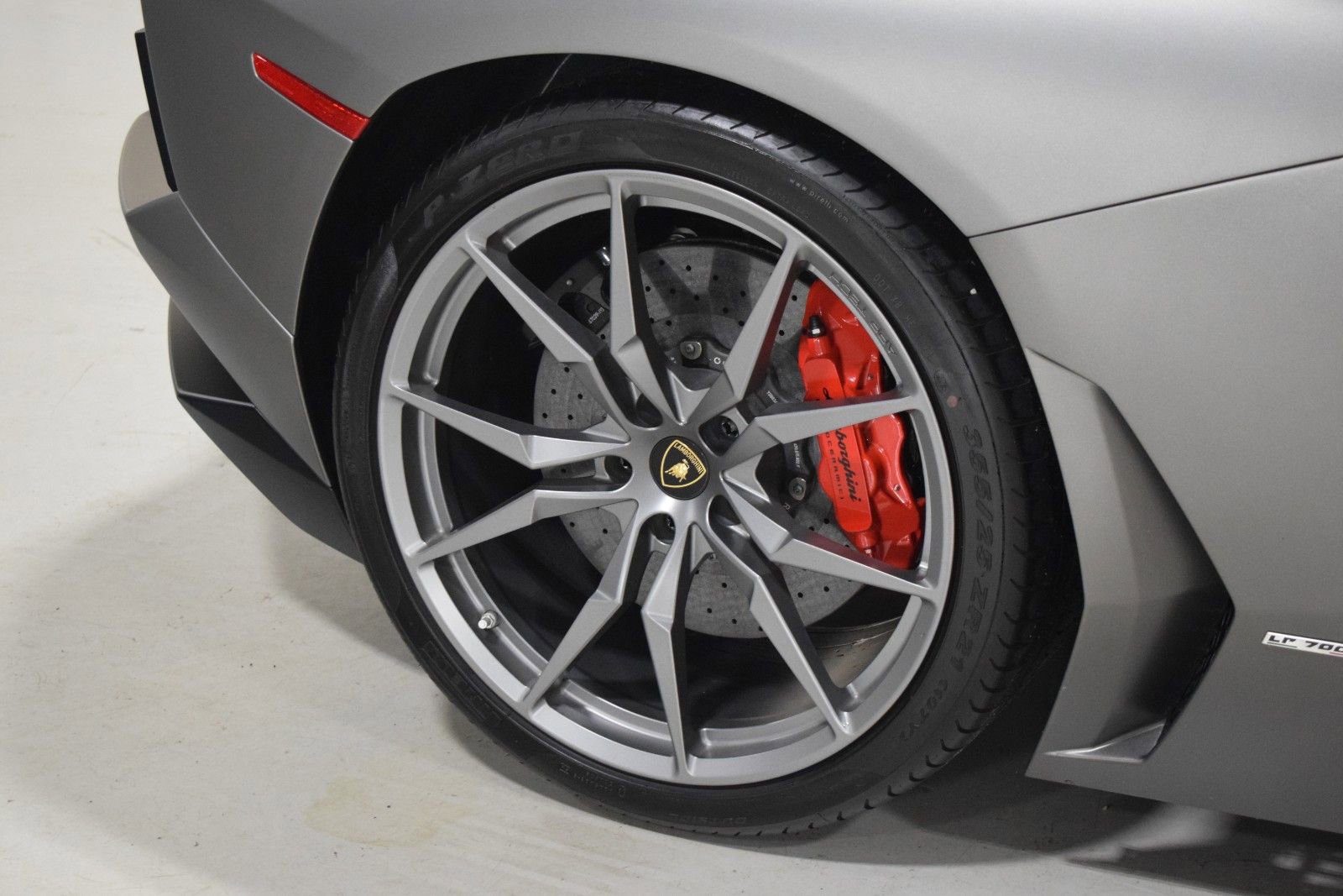 Used 2016 Lamborghini Aventador LP 700-4 AWD/4WD image 16