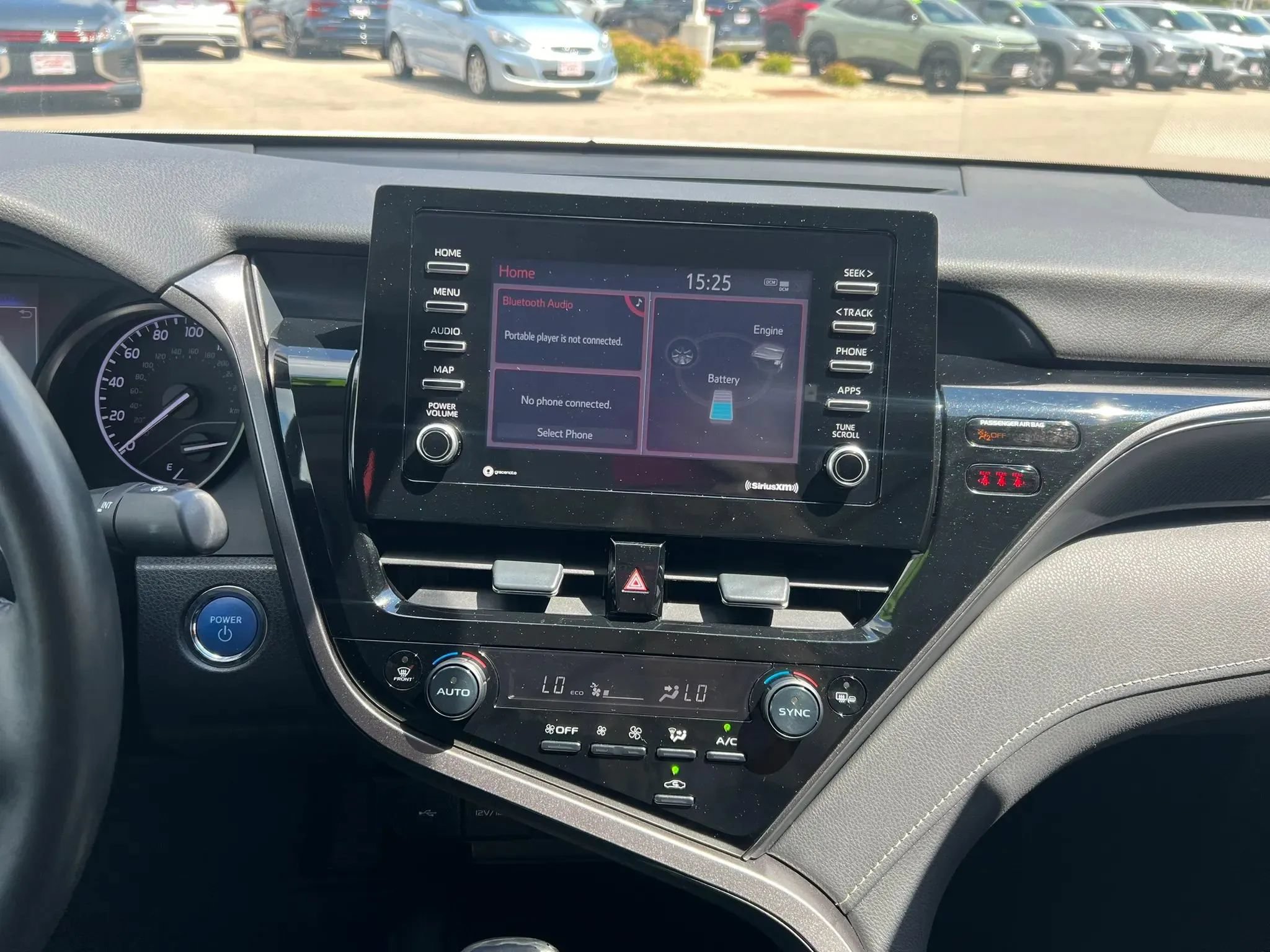 Used 2023 Toyota Camry SE w/ Convenience Package FWD image 11