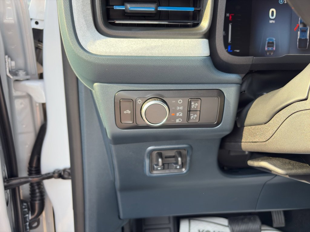 New 2025 Ford Maverick XLT w/ XLT Luxury Package AWD/4WD image 18