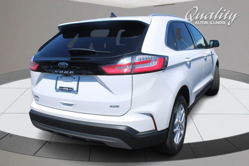 Used 2022 Ford Edge SEL w/ Convenience Package image 4