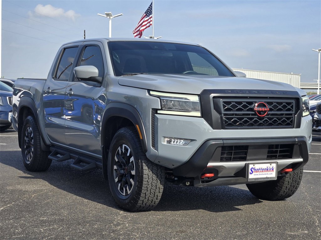 Used 2023 Nissan Frontier PRO-4X w/ Pro Convenience Package image 3